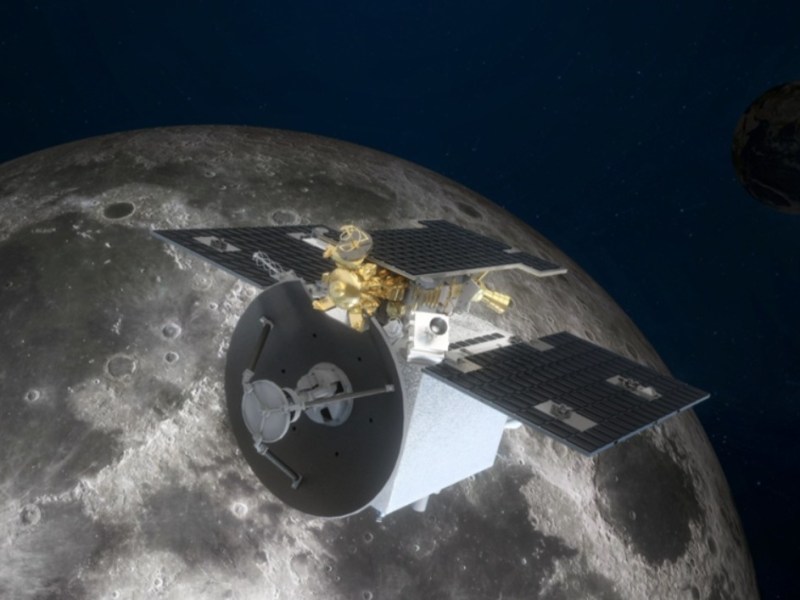 Artist’s rendering of China’s Tiandu-1 spacecraft in orbit above the moon, with solar panels extended and Earth visible in the distant background. The spacecraft is part of China’s cislunar technology demonstration efforts.